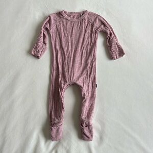 Little Sleepies Heather Mauve Ribbed Crescent Zippy - Newborn - like new - pink